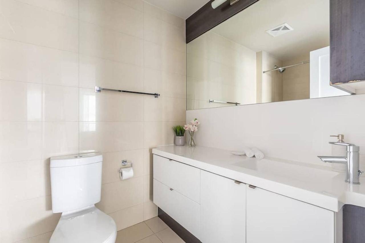 多伦多Stunning Views Of Downtown - Luxury High Rise With King Bed!别墅 外观 照片